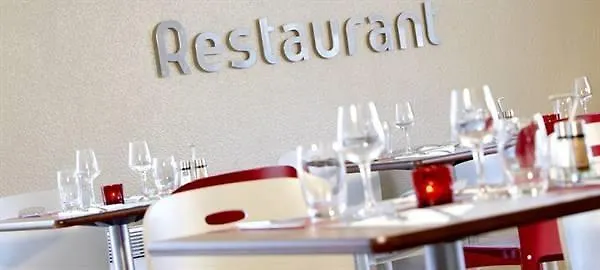 Hôtel Restaurant Campanile - Moirans France